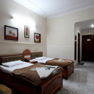 Hotel Silver Arc, New Delhi 3